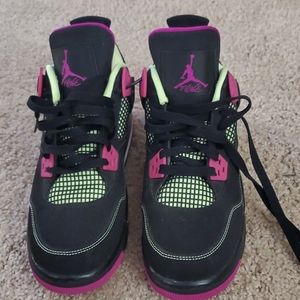 Retro 4 jordans fushia
